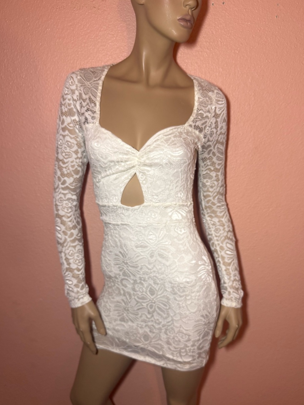 Windsor White Lace Long Sleeve Bodycon Mini Dress NWT Size M 🤍✨